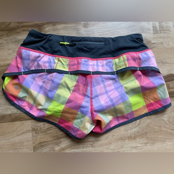 Lululemon Run Speed Shorts in Passion Pink Lime Foxy Plaid - Size 4 - Picture 2 of 4